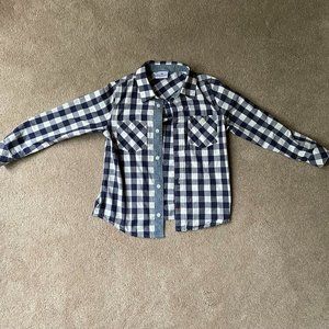 Hanna Andersson Boys Long-Sleeve Checkered Button Up Shirt in Blue and White